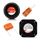 Capacitores