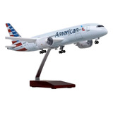 Avião Boeing American Airlines B787 C/ Luz De Led Interna