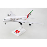 Avião Emirates A380-800 1:200 Skymarks