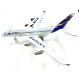 Aviao Miniatura Latam Medindo 19x20cm C/luzes Som Fricçao