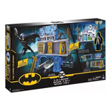 Batman-mission Playset 3 Em 1 Batcaverna + Boneco - Dc Sunny Cor Azul