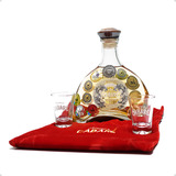 Cachaça Extra Cabaré Premium Garrafa 700ml + Laço E 2 Copos 