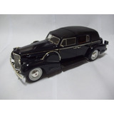 Cadillac 1938 - Escala 1-18. Fab. Signature Models