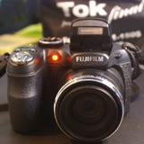 Câmera Digital Fuji Fujifilm Finepix S2950 - 14mp (pilhas)