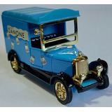 Caminhões Históricos 1/43: Ford Van Danone