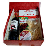 Cesta Vinho Chileno + Queijo + Chocolate Presente