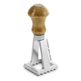 Cortador Para Ravioli Quadrado 3,5cm Cabo Madeira Mimo Style