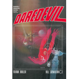 Demolidor - Amor E Guerra - (marvel Graphic Novel), De Miller, Frank. Hqs E Mangás Editorial Panini - Encomendas, Tapa Mole, Edición Dc Comics/marvel Comics En Português, 20