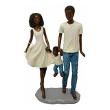 Estátua Família Casal Com Filho Negra
