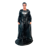 Estátua Superman Traje Preto Enfeite Boneco De Resina 19cm