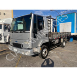 Ford Cargo 816 Ano 2013 Carroceria