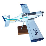 Maquete Em Resina Ipanema Embraer Branco 23 Cm