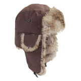 A Um Chapéu De Inverno No Antigo Estilo Russo Com