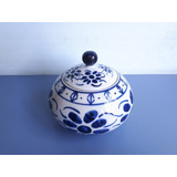 Antiga Bomboniere Em Porcelana Monte Sião