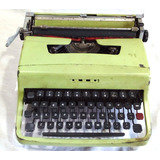Antiga Máquina De Escrever Olivetti Letera
