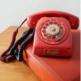 Antigo Telefone Em Baquelite Vermelho Vintage
