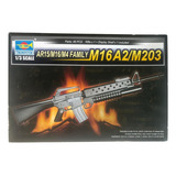 Arma M16a2 m203 Ar15 Escala 1 3 Trumpeter