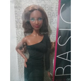 Barbie Collector Basics Vestido Preto N8