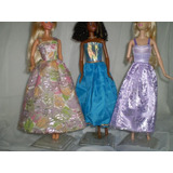 Barbie Lote De Roupas