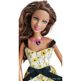 Barbie Princesa Castelo De Diamante Colar Brilha Canta 2x