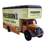 Bedford Pantechnicon Freeborn s North London Corgi 1 50