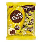 Bombom Com Recheio De Chocolate E Cobertura Chocolate Branco