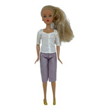 Boneca Susi Clássica Com Blusinha Branca Articulada Antiga
