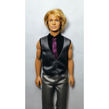 Boneco Ken Príncipe Filme Moda E Magia Mattel Barbie Origina