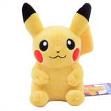 Boneco Pelúcia Pikachu 18cm Pokémon Detetive