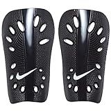 Caneleira Nike J Guard