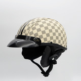 Capacete Coquinho Bike Skate Moto Scooter Elétrica X Bege Cor Xadrez Bege Tamanho P