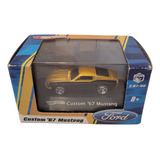 Carrinho Hot Wheels Custom 67 Mustang Dourado 1 87 Lacrado