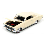 Carro Racing Champions Chevy Nova Bege Ano 1966 1 64