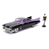 Catwoman Mulher Gato 1959 Cadillac Coupe