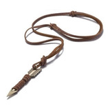Colar Cordão Masculino Couro Pingente Flecha Dourada Em Aço Cor Marrom escuro