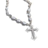 Colar Shine Of Faith Com Cruz E Pérolas - Colar Feminino Estiloso Com Pingente Religioso - Autenticidade- Fé E Brilho Em Um Só Acessório - Bolsa De Veludo