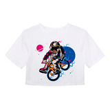Cropped Infantil Cr1 Astronauta Andando Bicicleta