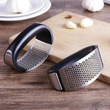 Espremedor Amassador Triturador De Alho Manual Cozinha Inox Cor Preto