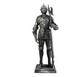 Estatua Decorativa Guerreiro Medieval C Machado Resina 33cm