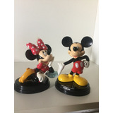 Estatueta De Mickey E Minnie De