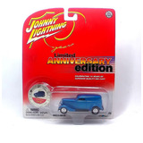 Ford Delivery 1933 1 64 Johnny Lightning 10 Years Raridade