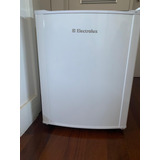 Frigobar Re80 Porta Latas 80 Litros Branco Electrolux 127v