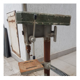 Furadeira De Bancada Antiga E Robusta Desmontada Para Pintur