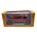 Opel Tigra Twintop 2004 - Escala 1/43 - Marca Minichamps 