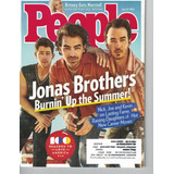 People Jonas Brothers